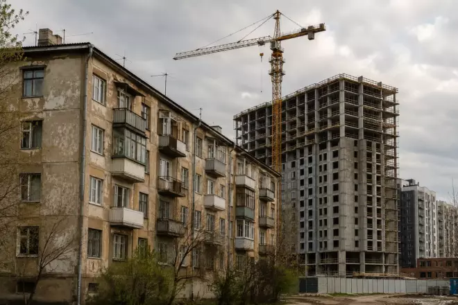 Renovation in Uzbekistan: can residents be relocated from the city center to the outskirts, and what happens to dissenting owners