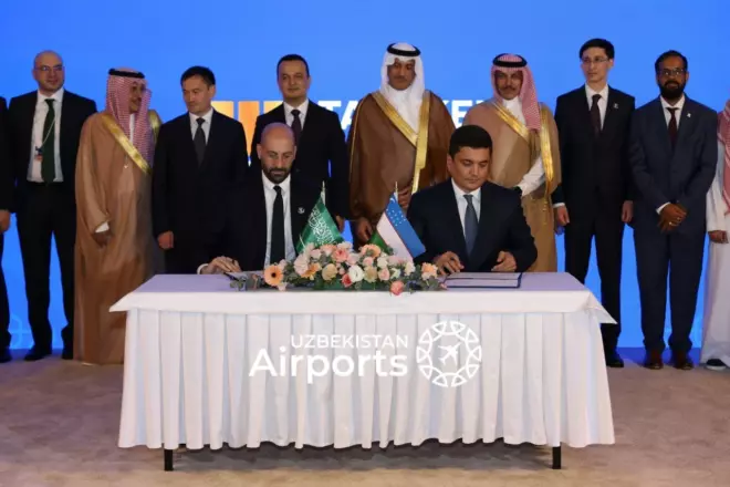 Signing of a public-private partnership agreement for the construction and operation of the new international airport in Tashkent. Photo: Uzbekistan Airports